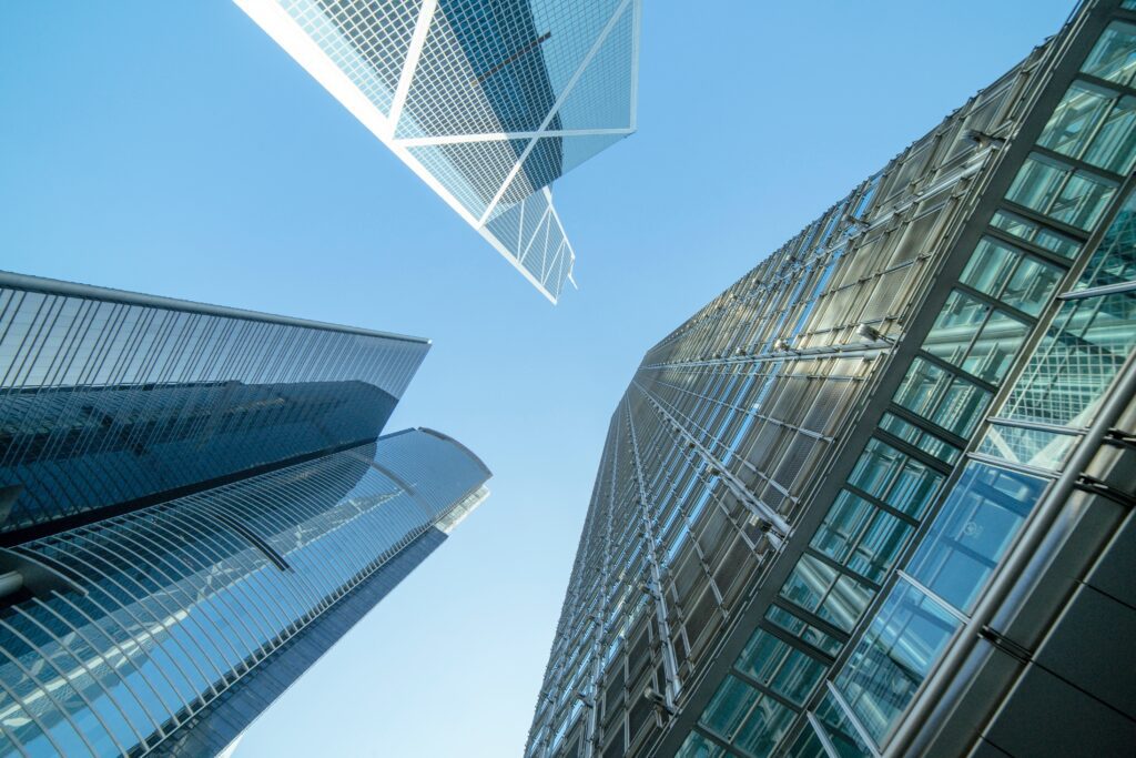 Navigating Commercial Property Law: Key Legal Considerations 1 Commercial property law